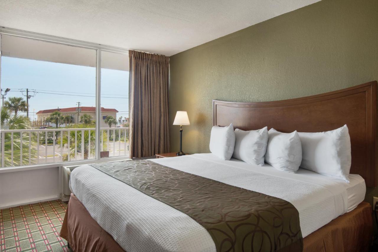 Baymont By Wyndham Panama City Beach Εξωτερικό φωτογραφία